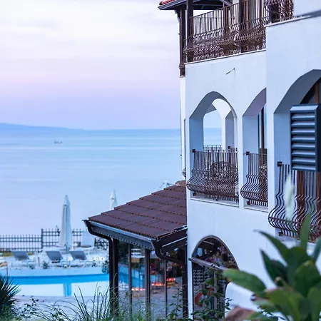 Relax 3* سوزوبول